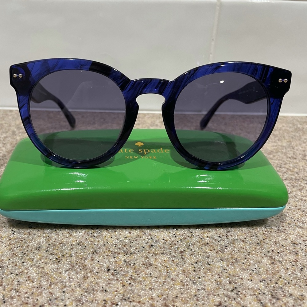 Kate Spade Alexus Sunglasses - Picture 2 of 5
